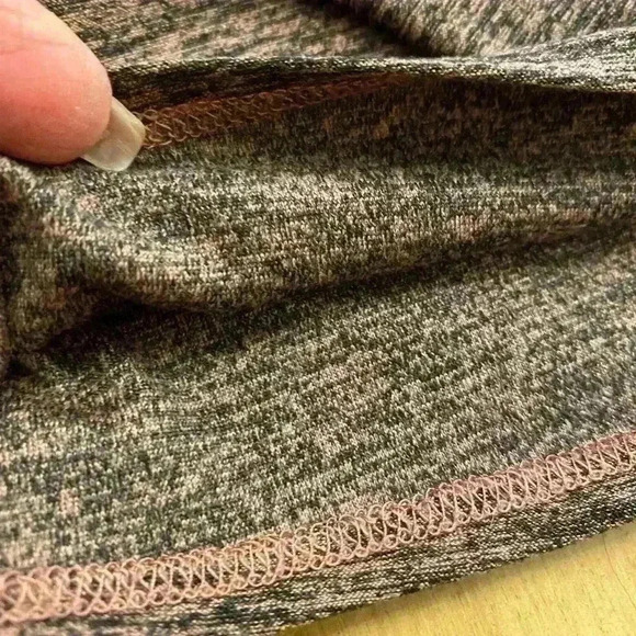 Beyond Yoga Womens long sleeve soft comfortable black athletic top small - Picture 3 of 12